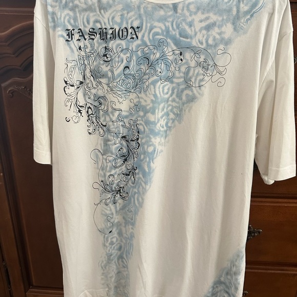 Mantmax Fashion White and Blue Graphic Men's Shirt. - Picture 2 of 8